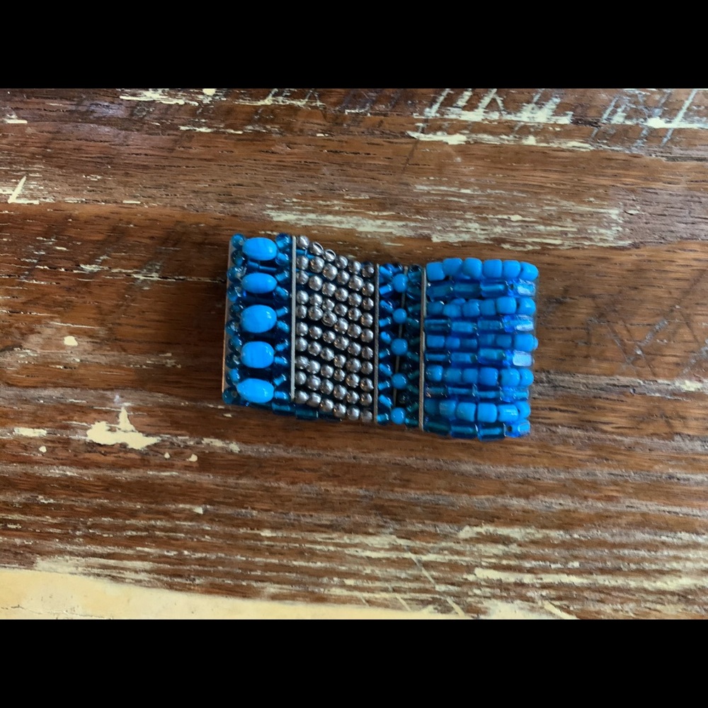 🔆3/$15 Elastic faux turquoise bracelet. So BOHO!